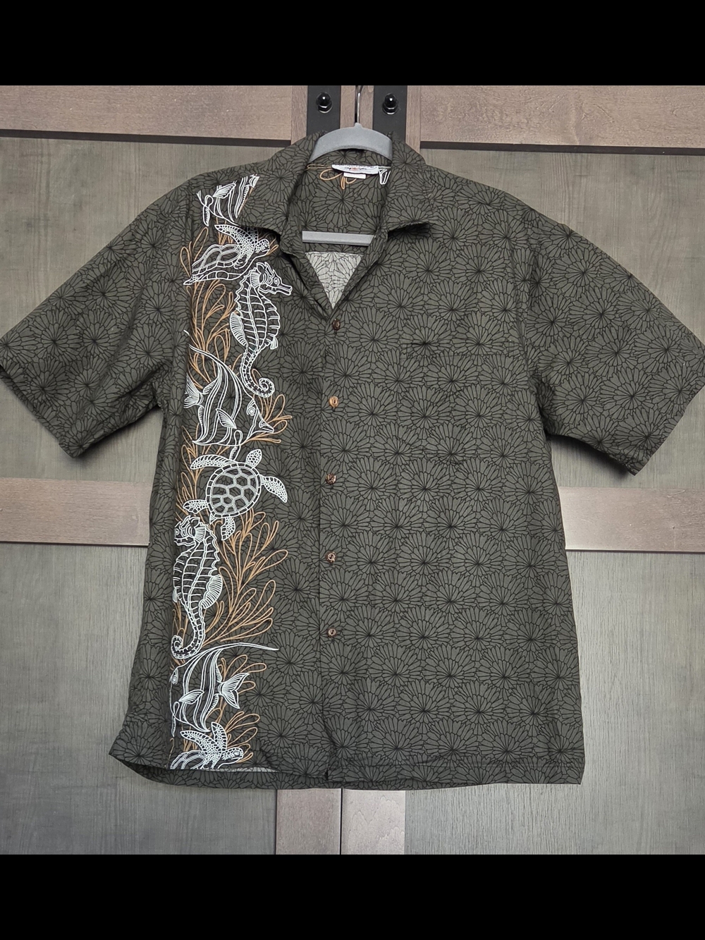 Pacific Legend Hawaiian  Shirt Mens Large Made in Hawaii 100% Cotton Sea Life